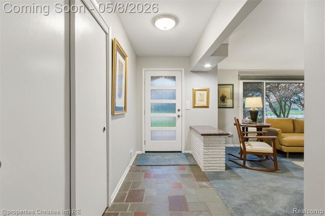 3150 Middlebury Lane, Bloomfield Hills, MI 48301
