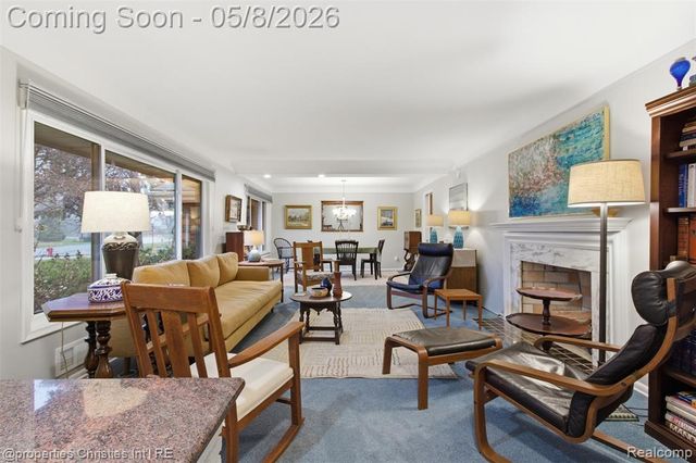 3150 Middlebury Lane, Bloomfield Hills, MI 48301