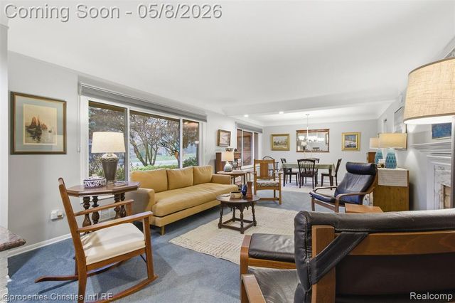 3150 Middlebury Lane, Bloomfield Hills, MI 48301
