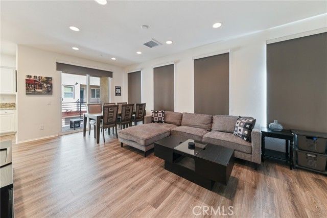 422 W Route 66 29, Glendora, CA 91740