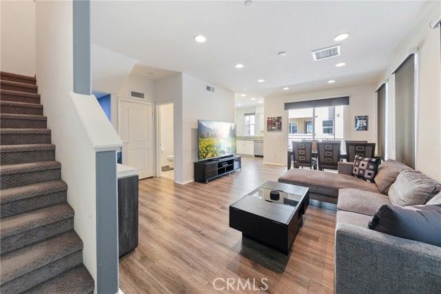 422 W Route 66 29, Glendora, CA 91740