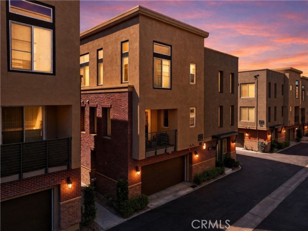 422 W Route 66 29, Glendora, CA 91740