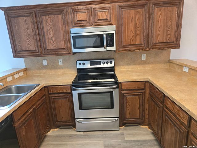 405 Point Valley, San Antonio, TX 78253