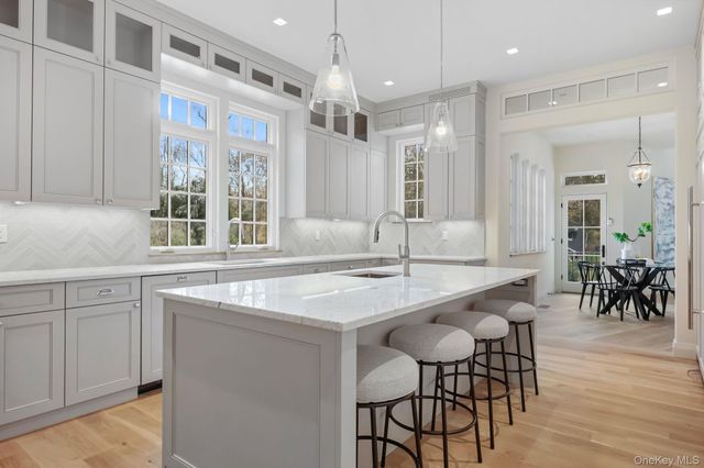 2 Barry Court, Katonah, NY 10536