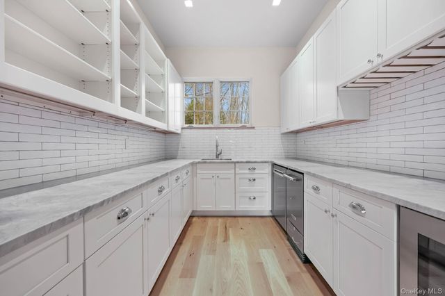 2 Barry Court, Katonah, NY 10536