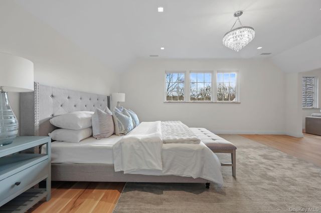 2 Barry Court, Katonah, NY 10536