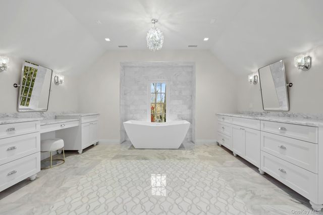 2 Barry Court, Katonah, NY 10536