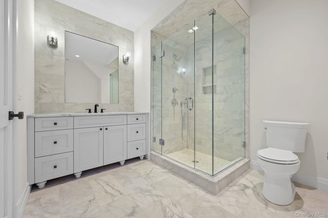 2 Barry Court, Katonah, NY 10536