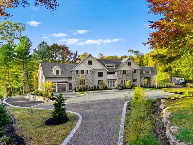 2 Barry Court, Katonah, NY 10536