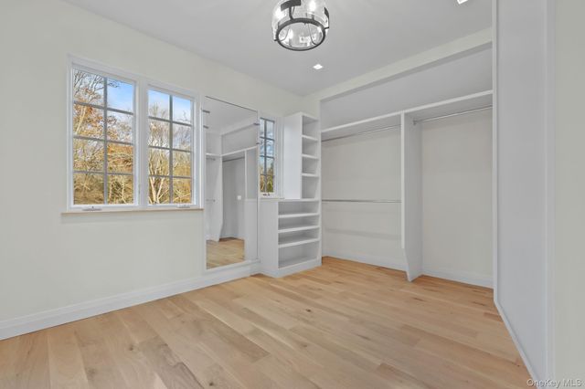 2 Barry Court, Katonah, NY 10536