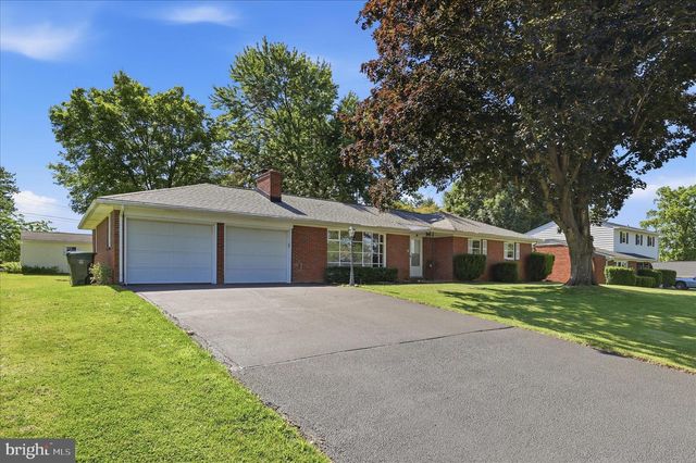 216 JACKSON AVE, Hagerstown, MD 21740