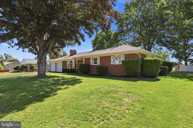 216 JACKSON AVE, Hagerstown, MD 21740