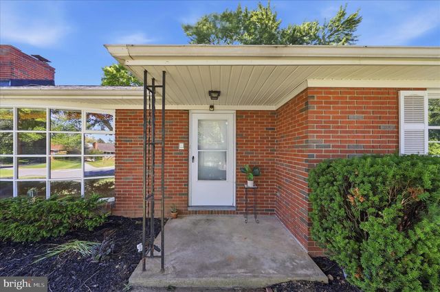 216 JACKSON AVE, Hagerstown, MD 21740