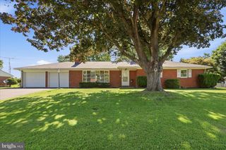 216 JACKSON AVE, Hagerstown, MD 21740