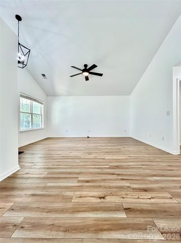 332 Cassidy Lane, Mooresville, NC 28115