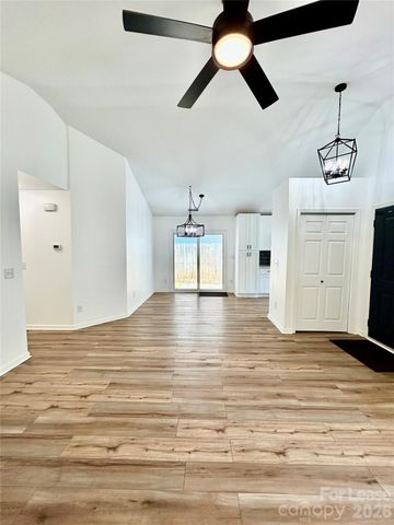 332 Cassidy Lane, Mooresville, NC 28115