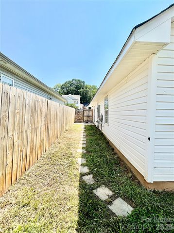 332 Cassidy Lane, Mooresville, NC 28115