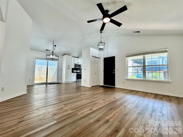 332 Cassidy Lane, Mooresville, NC 28115