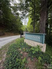 1 Rixhaven Drive, Saluda, NC 28773