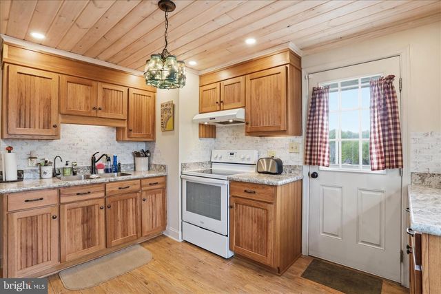 5704 MONTGOMERY CHURCH RD, Greencastle, PA 17225