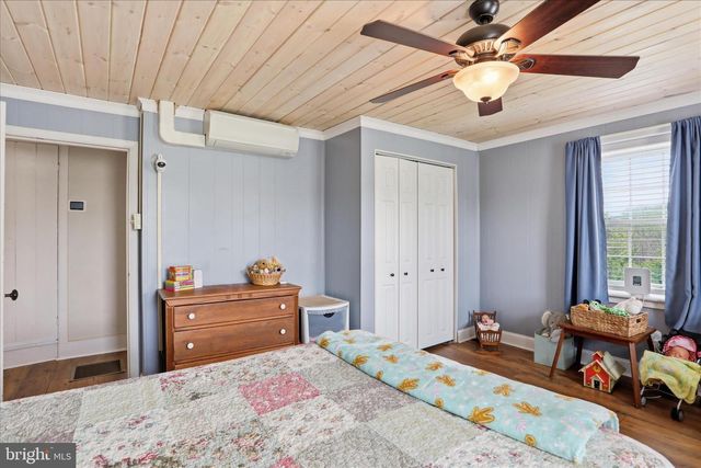 5704 MONTGOMERY CHURCH RD, Greencastle, PA 17225