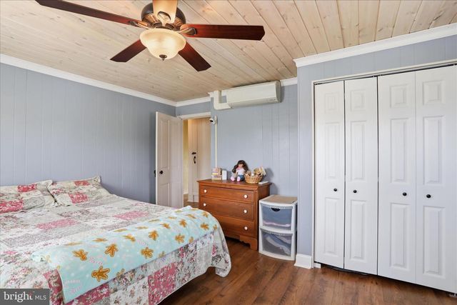 5704 MONTGOMERY CHURCH RD, Greencastle, PA 17225