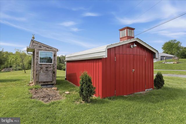 5704 MONTGOMERY CHURCH RD, Greencastle, PA 17225