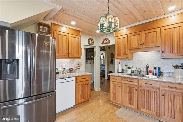 5704 MONTGOMERY CHURCH RD, Greencastle, PA 17225