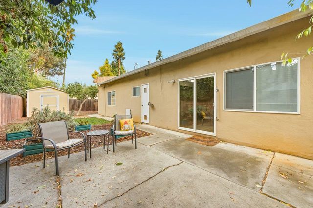 42 Saint Marys Place, Redwood City, CA 94063