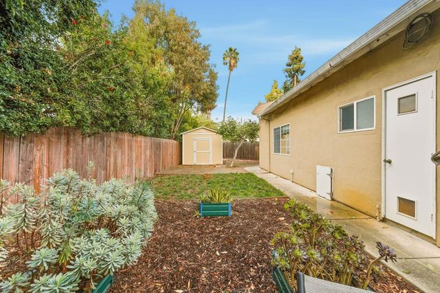 42 Saint Marys Place, Redwood City, CA 94063