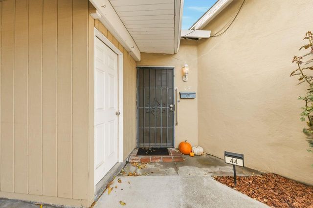 42 Saint Marys Place, Redwood City, CA 94063