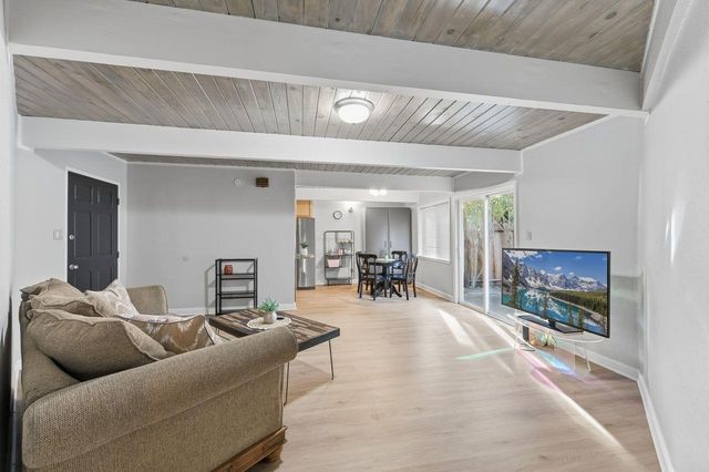 42 Saint Marys Place, Redwood City, CA 94063