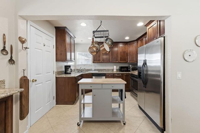 42 Saint Marys Place, Redwood City, CA 94063