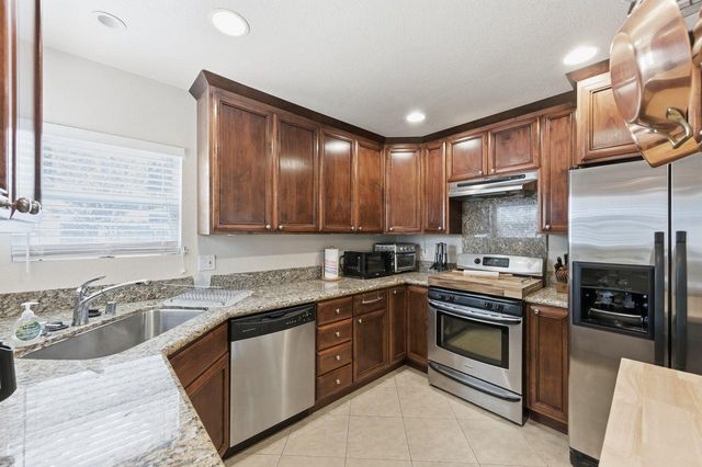 42 Saint Marys Place, Redwood City, CA 94063