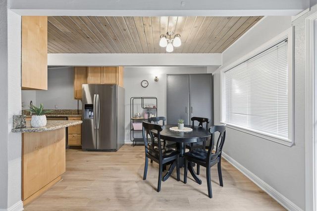 42 Saint Marys Place, Redwood City, CA 94063