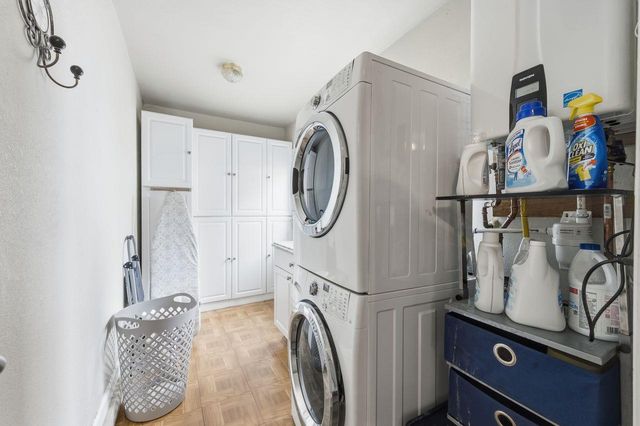 42 Saint Marys Place, Redwood City, CA 94063