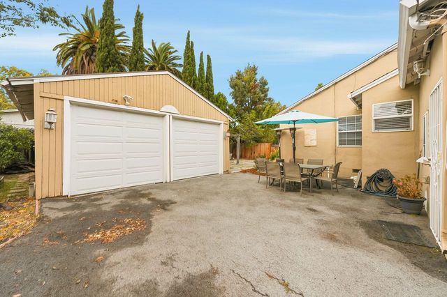 42 Saint Marys Place, Redwood City, CA 94063