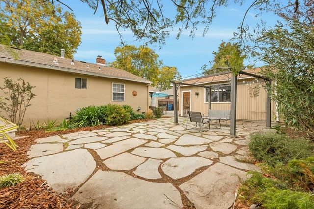 42 Saint Marys Place, Redwood City, CA 94063