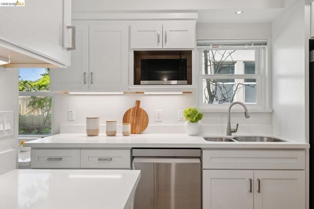 145 Ramona AVE, El Cerrito, CA 94530