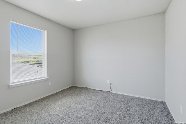 8235 HEIGHTS VLY, Converse, TX 78109