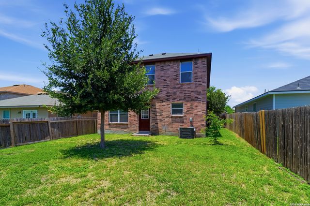 8235 HEIGHTS VLY, Converse, TX 78109