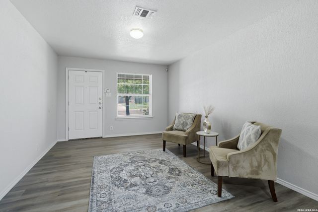 8235 HEIGHTS VLY, Converse, TX 78109