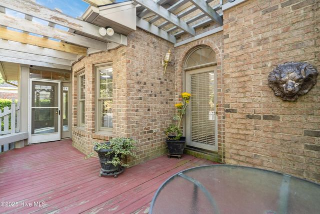 65 Idlewild Road, Pinehurst, NC 28374