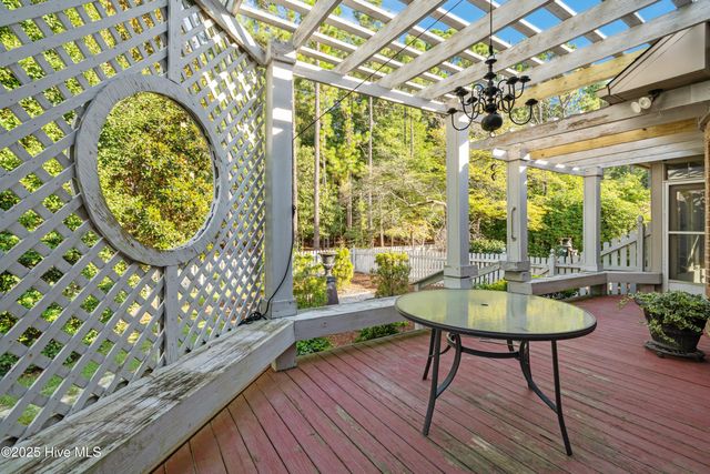 65 Idlewild Road, Pinehurst, NC 28374
