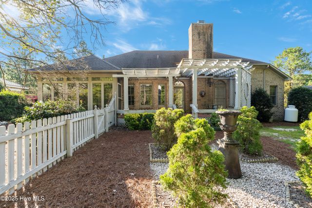65 Idlewild Road, Pinehurst, NC 28374