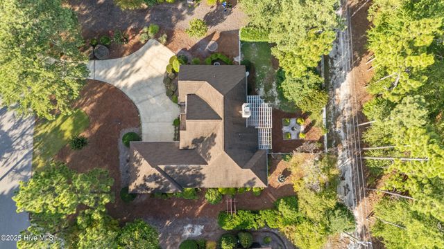 65 Idlewild Road, Pinehurst, NC 28374