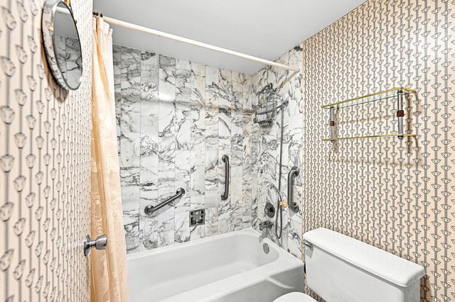 10777 W Sample Road 407, Coral Springs, FL 33065