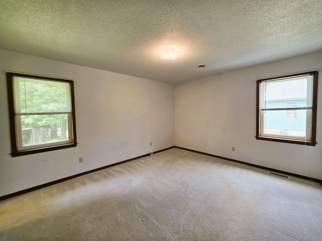 190 Post Oak Ave, Camden, TN 38320