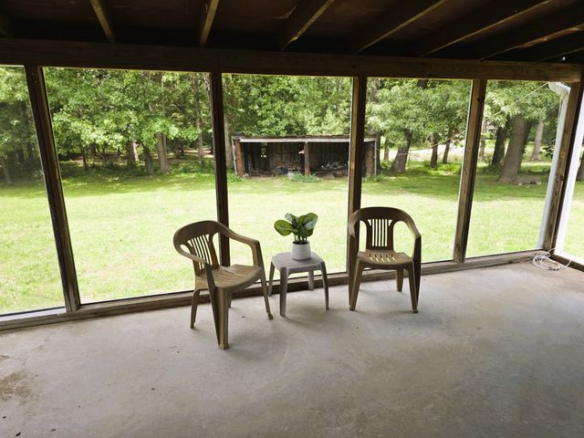 190 Post Oak Ave, Camden, TN 38320