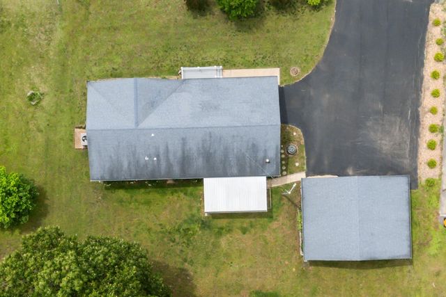 190 Post Oak Ave, Camden, TN 38320
